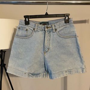Vintage Hi-Rise American Eagle Light Wash - Denim Hi-Rise Jean Shorts